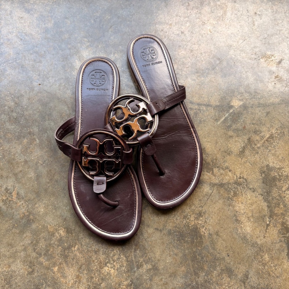 Tory Burch Miller Metal Logo Sandals Dark Cherry Burgundy Leather Flats 7M 47617
